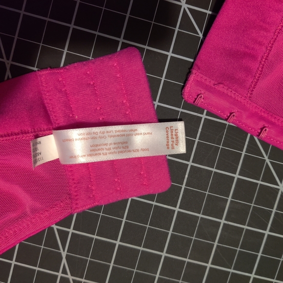 Bright pink Cacique comfort bliss full coverage bra - Picture 4 of 5